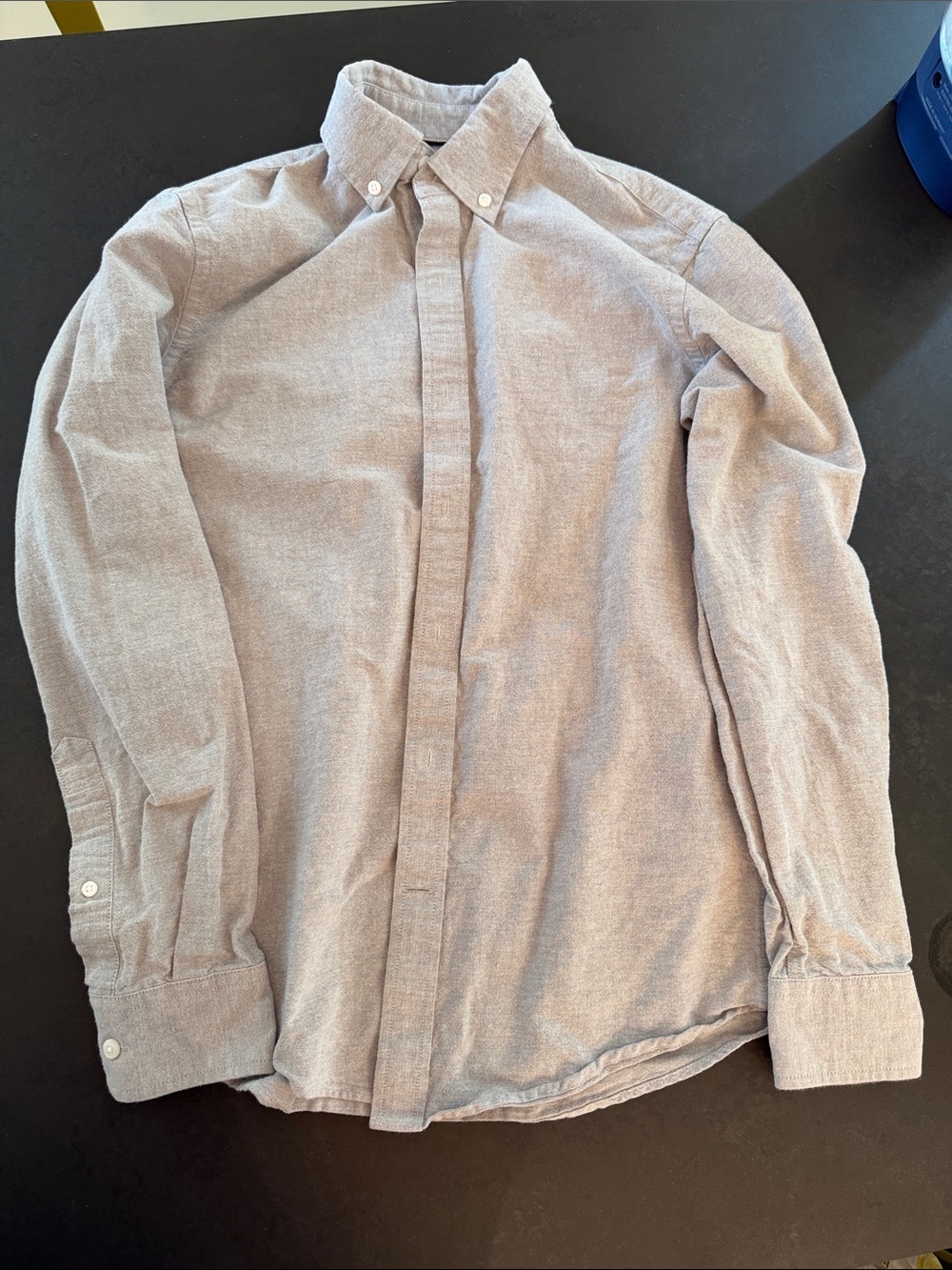 Amazon Essentials Men's Button-Down Shirt in Light Gray